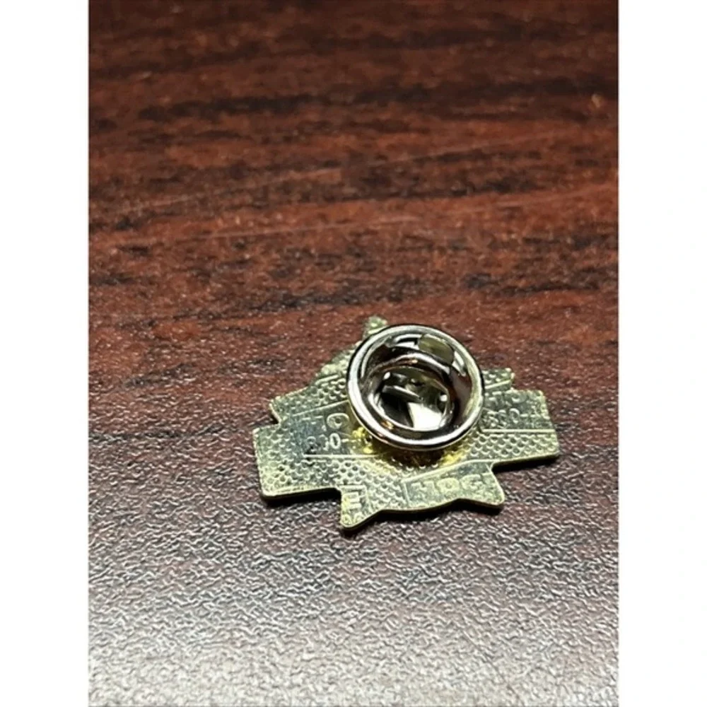 Walmart Shareholder Lapel‎ Hat Pin